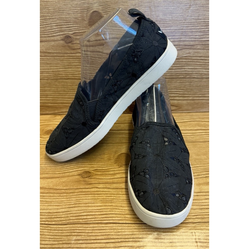 Koolaburra by UGG AMIAH Summer SLIP-ON Shoes BLACK Eyelet Sneakers Womens‎ 9
